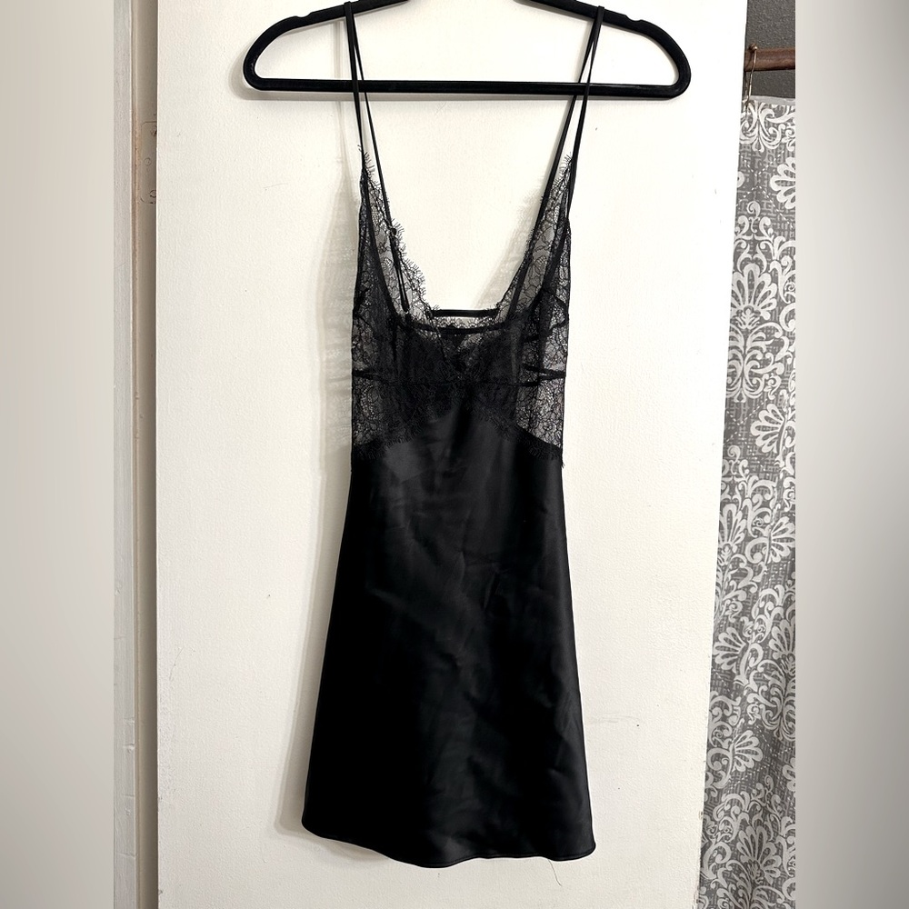 VS Lingerie Slip on dress , Size M . Brand New!!!